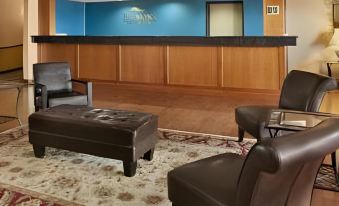Holiday Inn Express & Suites Camarillo