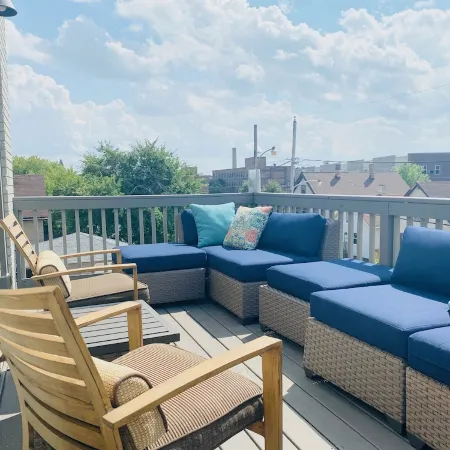 Schlitz Castle: Huge 5BR/4BA Sleeps 12 w/ Double Kitchens & Living Rooms