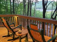 Romantic Retreat in the Treetops of Big Canoe with Hot Tub & Stunning Views! Hotels in Pickens County