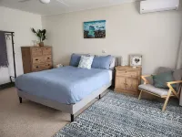Sea Glass Nook B&B, Private & close to the beach