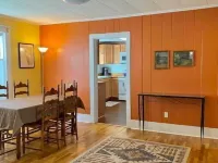 Beautiful bungalow three blocks from Lake Michigan Hotels in Frankfort