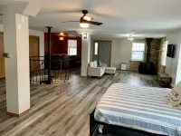 Riverview Villa - Hot Tub - Beach - River Views Hotels in Bellevue