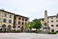 - Piazza Arnolfo 1932-