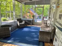 Glamping with a Partial Lake View, 30 Minutes to Clemson University