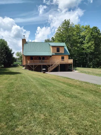 Cozy, country cabin near Cooperstown