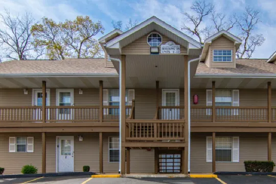 King Suite Condo - Golf Course View!