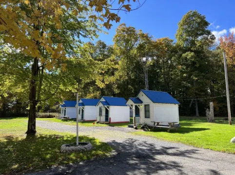 Quaint Cabin #9 - Pymatuning Lake