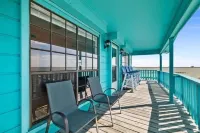 Waterfront Home With Private Fishing Pier on Turtle Bay