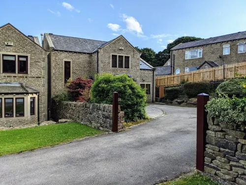 Luxury Detached 4 Bedroom House Semi-Rural Location