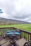 Unique Outdoorman's Dream! 25 Minutes to Chattanooga! Full Kitchen! Unique Stay