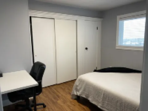 Split Mountain View Paradise! Life on the farm!