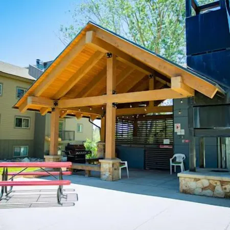 Remodeled Condo with Breathtaking Mountain Views!