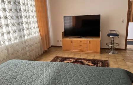 City and mountains within easy reach