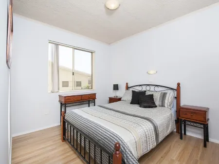 Shoal Court Отели рядом с достопримечательностью «Tomaree Head Summit walk»