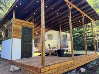 Off Grid North Idaho Getaway