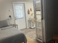 Cozy efficiency ONE large room ONE QUEEN bed apartment with kitchenette no oven. Hotels in Clermont County