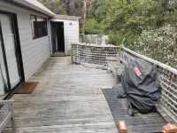 Hazards Homestay, a recently refurbished holiday home, 5 minutes drive to town.