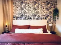 The 'Posh Pickle'- Chic & Unique