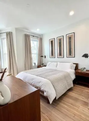 Bright & Modern 3BD/3BA Rowhouse in Capitol Hill - Free Parking for 2 Vehicles Hotels in Atlas District