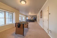 Five Stones Retreat! - Right off I49 - Golf, Biking, Hiking, Retreating!