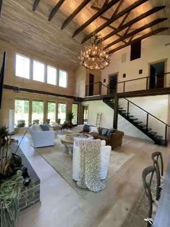 The Tobacco Barn Home - Secluded Lake View Home on over 500 acre estate