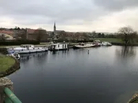 Gîte du port Hotels in Lacroix-sur-Meuse