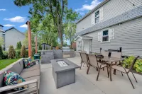 Lake Orion Lakefront Vacation Home