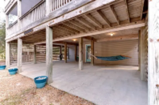 "Good Tides" Oceanside beach house with private heated pool & hot tub, Duck, NC