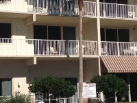Gulf Front Condo---2nd FL Convenient/Reserved Parking