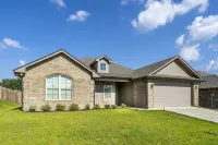 4 bedroom 2 bath Sleeps 8