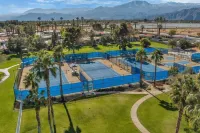 2BD Private Golf Oasis Steps to Festivals, Pools, Tennis, Bocce, Fitness & More!