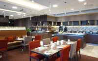 Hilton Garden Inn Volgograd Hotel - breakfast