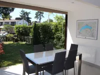 Port Ripaille: Your house right on the lake / the best of mountains and sea! Hotels in Publier