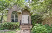 Corporate Rental-4 Bedroom House in Nashville  on End of Culdesac. Hotels near Kroger