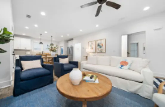 Warm Welcoming Home 1.7 Miles to Auburn University! Fire Pit!