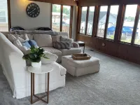 Lake House with Spectacular Sunsets & Boat Dock Hotels in Fairfield County