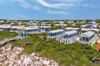 JUST A 2-NIGHT MIN STAY, GULF-FRONT SEASIDE HONEYMOON COTTAGE, PANORAMIC VIEWS!