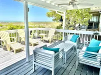 3Bd 3ba Island Oasis                 Beach Front with a Dock-Perfect Event Space