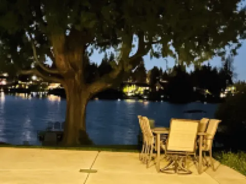 Elite Homes Water front Suit