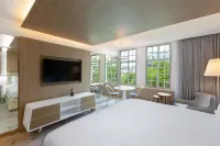 Gran Hotel Costa Rica, Curio Collection by Hilton Hotel di 