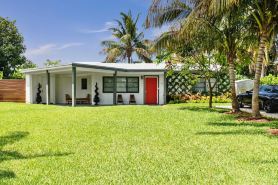 Tropical Beach House!