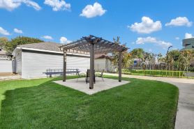 5 Star Upscale Entire Family Neighborhood Home