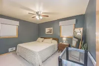 Retro Haven - mid-century modern styling - 4 bedrooms, 2.5 baths,