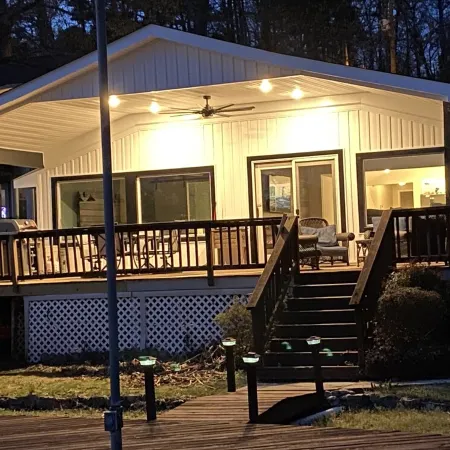 Lake Hamilton Lakefront! Main Channel Large Decks & Boat Dock! Spectacular View!