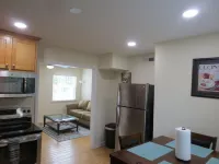 2 Bedroom Apartment Near Downtown Durham