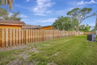 Bonita Beach Bungalow II! BRAND NEW BUILD! Cozy, Private & Close to beach! Hotels near Shoppes At Hawthorne