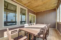 Big Moose Lodge-PRIVATE Saltwater Pool, Private Hot Tub, Pool Table-Elite Escape