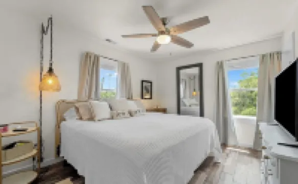Vacation Cottage – Enjoy 4WD Beach, Hottub, Wild Horses & Canalfront Views