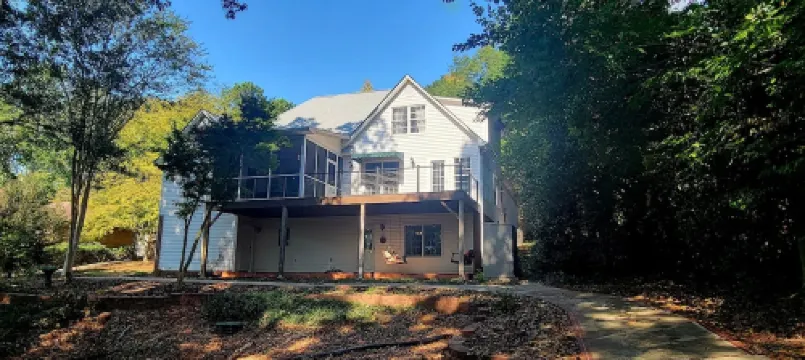 Hummingbird Hideway at the Lake! - 11 Miles from Clemson - 3 King Beds