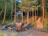 Rustic Lakefront Log Cabin Retreat w/Pontoon included Memorial to Labor Day